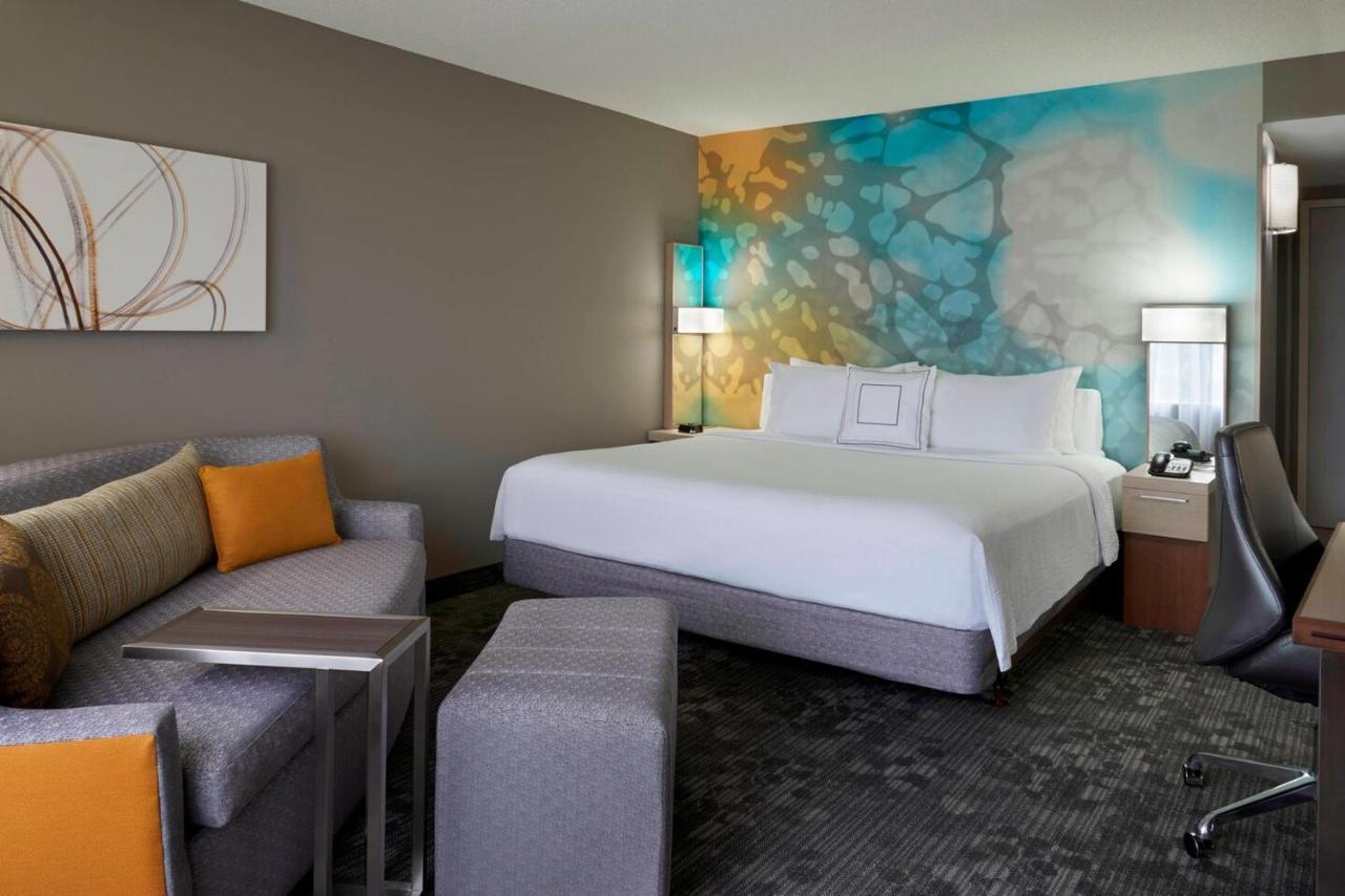 King Room with Sofa Bed