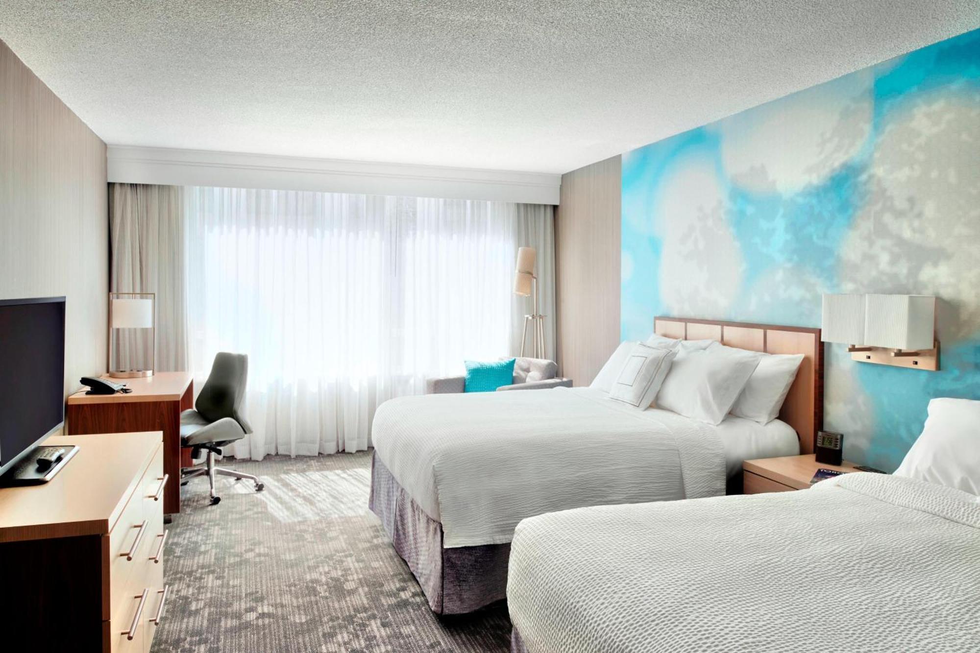 Deluxe Queen Room,1632213221:JPEG
