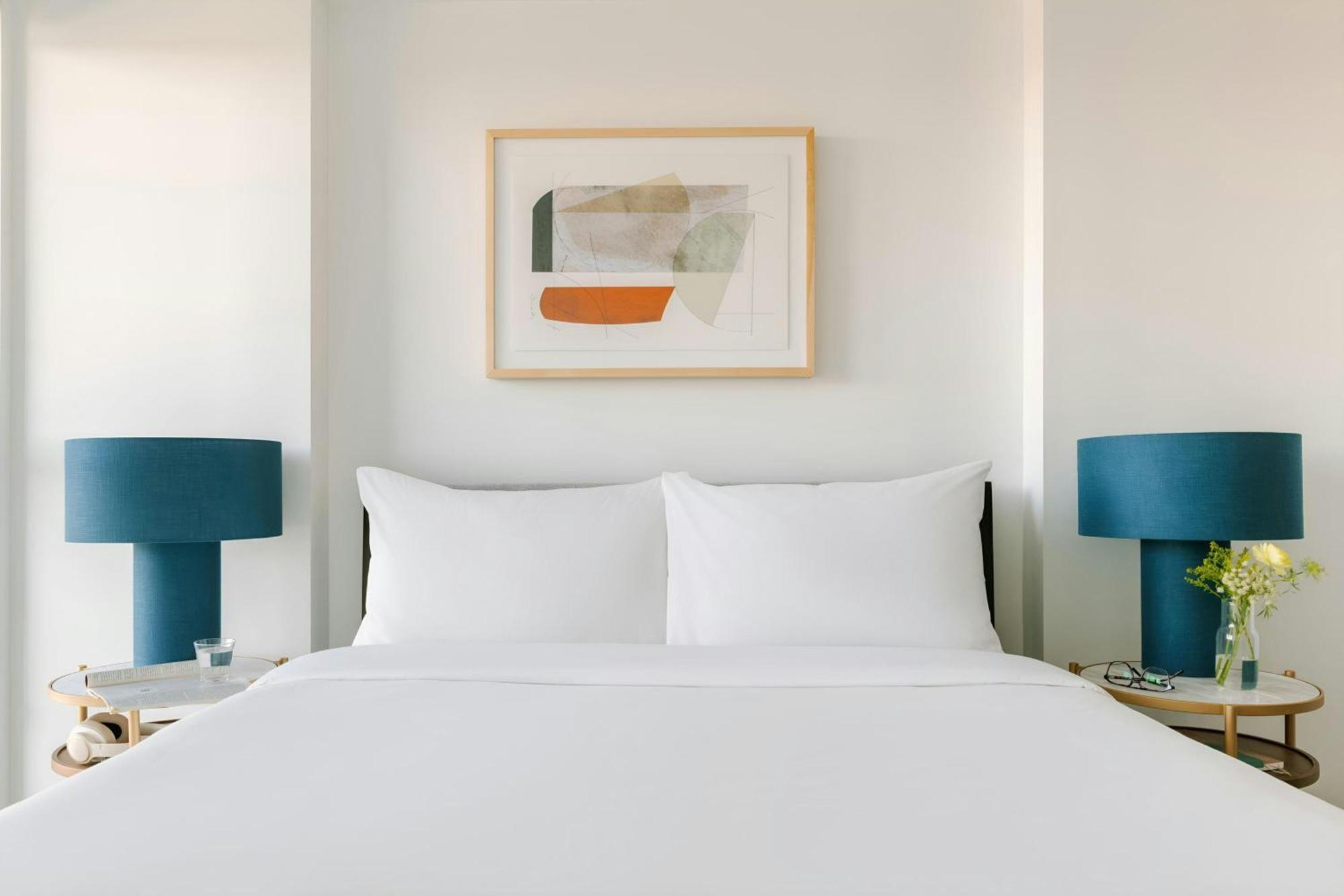 Superior One-Bedroom Apartment with Balcony