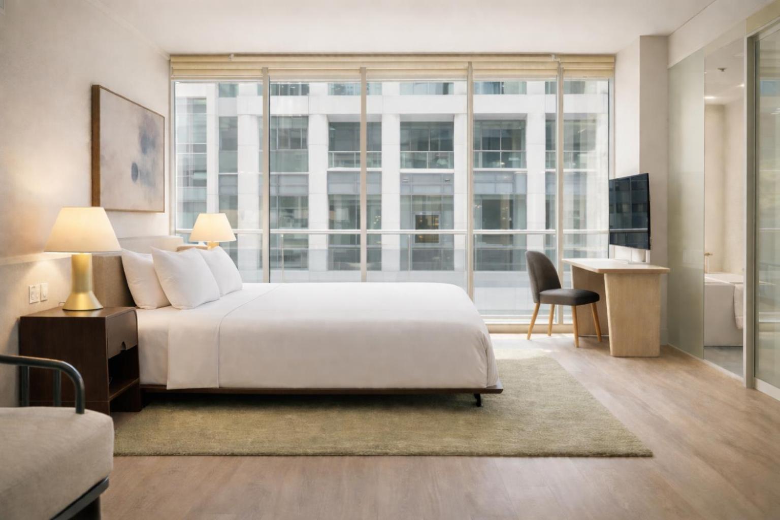Superior Room 1 King Bed