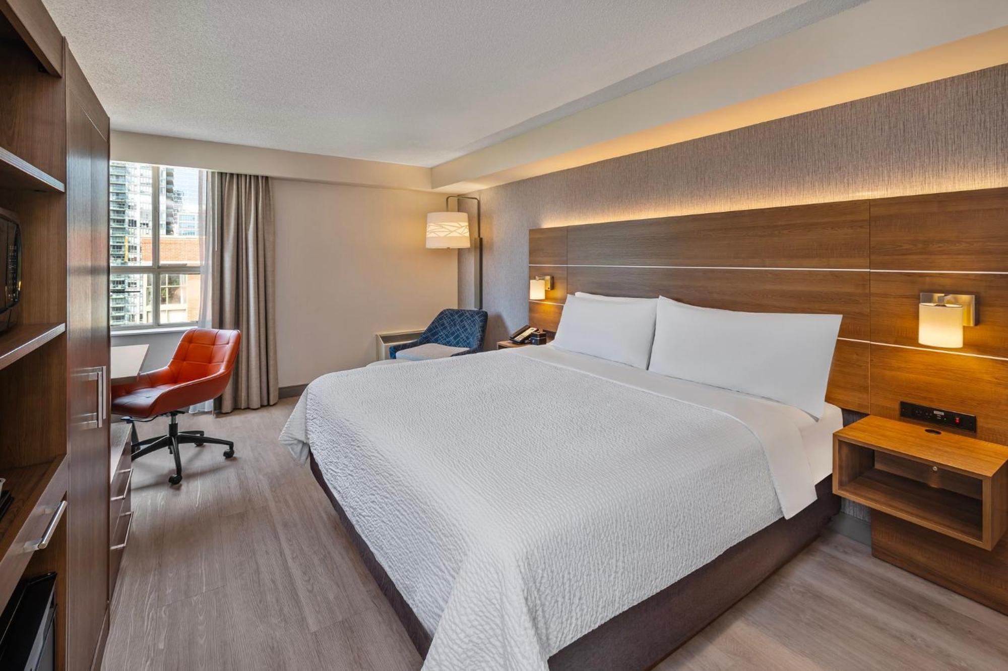 Standard King Room