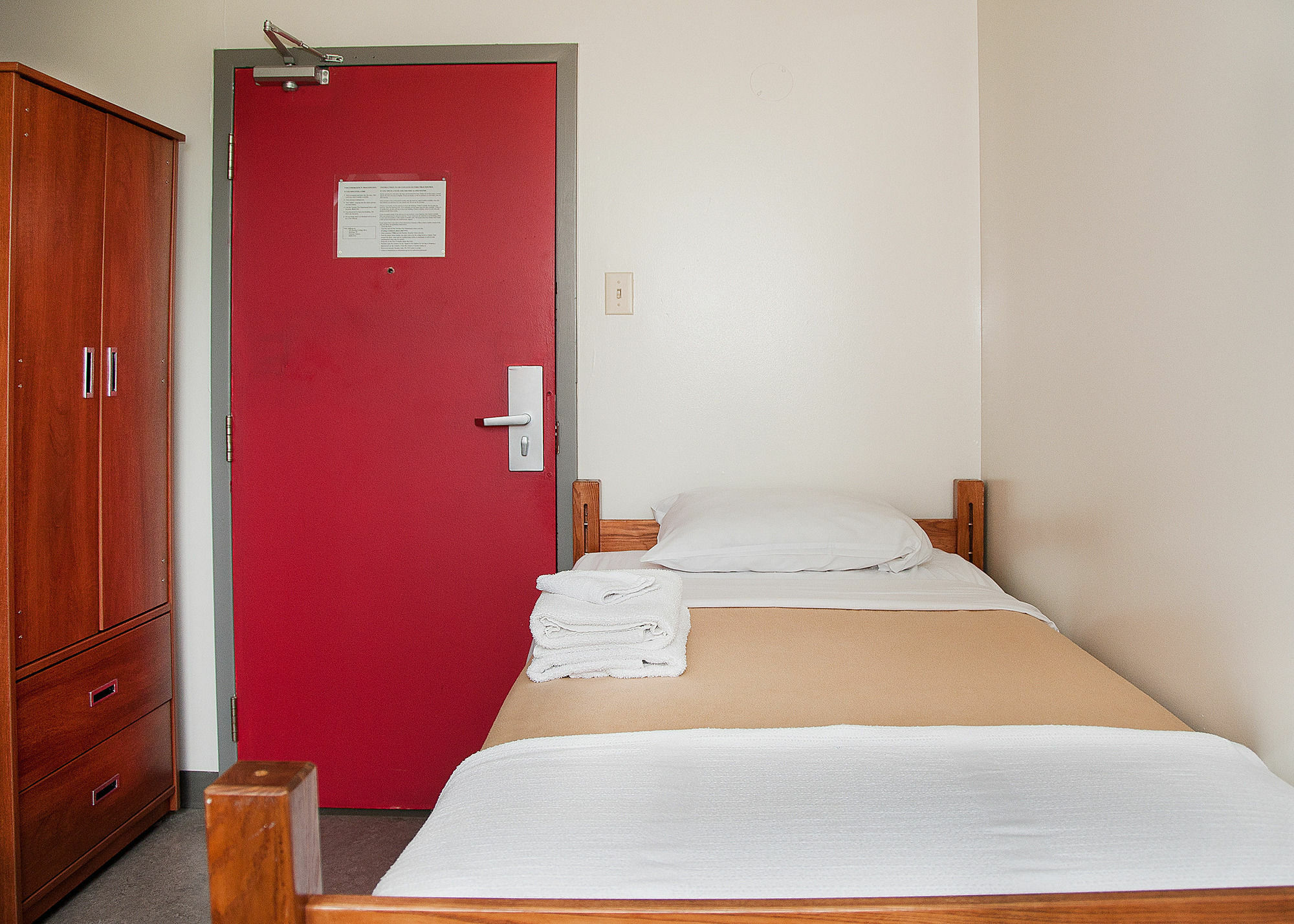 Single Room with Shared Bathroom