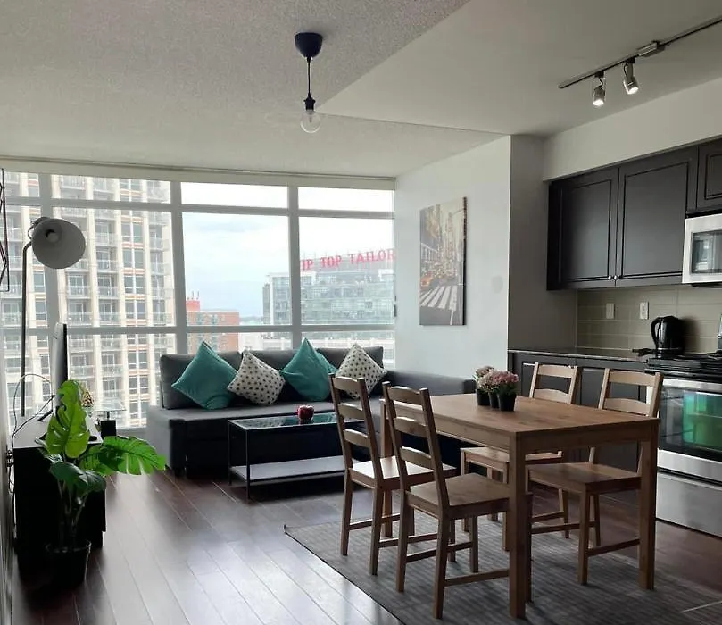 Toronto Downtown 2 Bedroom Families Only Sleeps 5-1