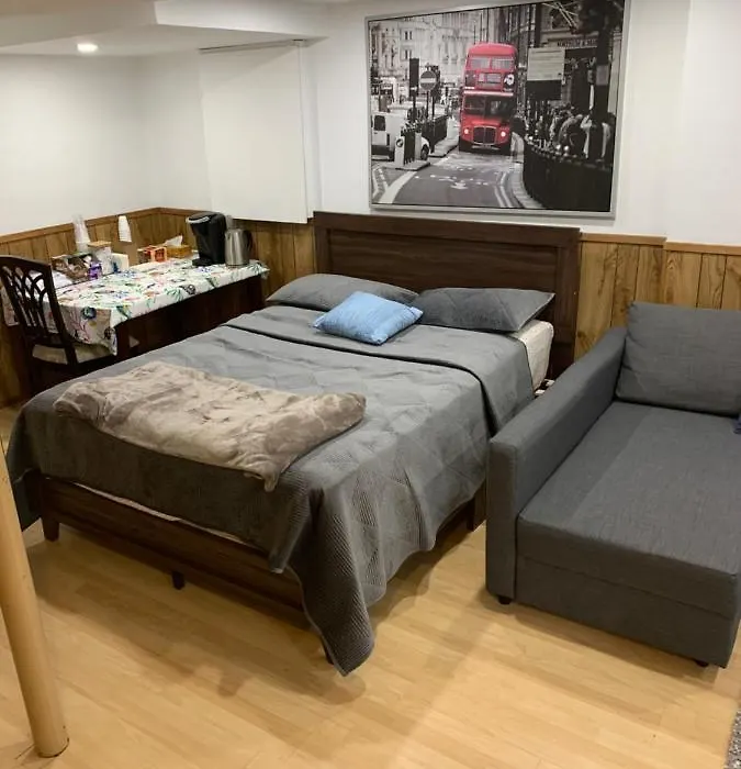 Big Oasis Studio Near Airport Yyz-1