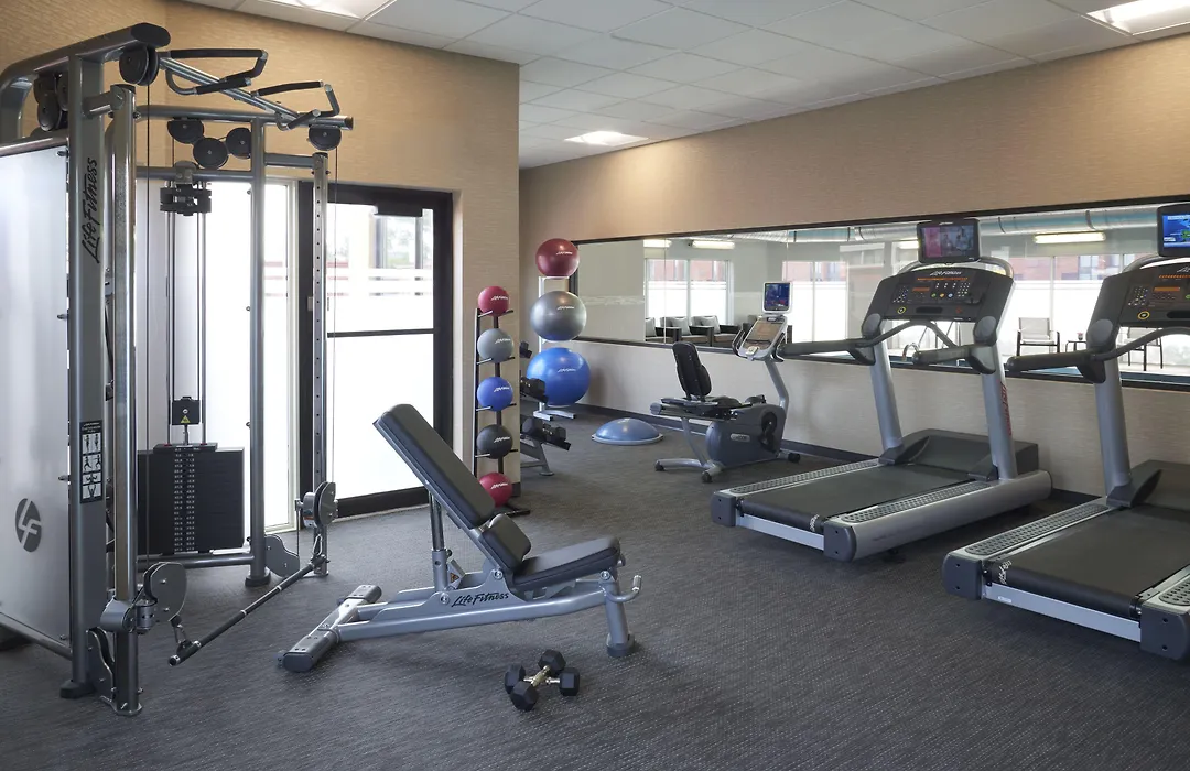 Courtyard By Marriott Toronto Airport-1