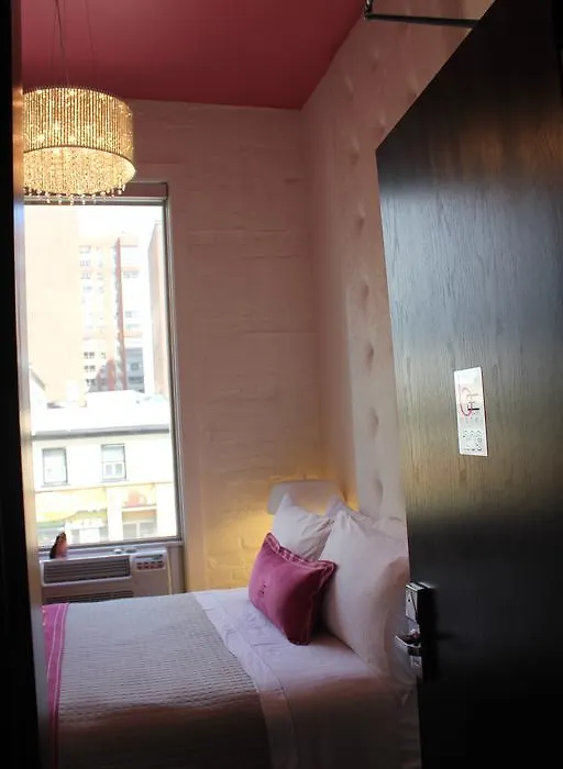Baystreet Hotel/Motel-1