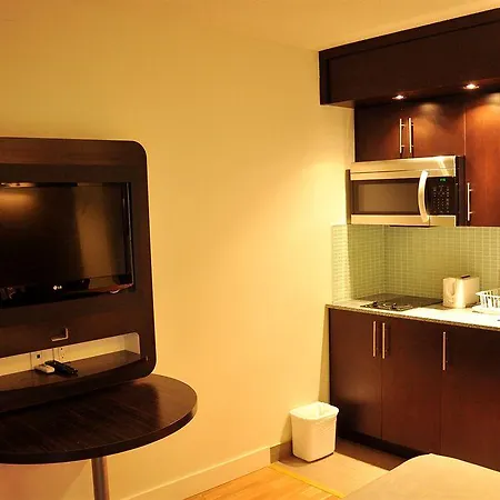 Studio 6 Downtown Toronto-2