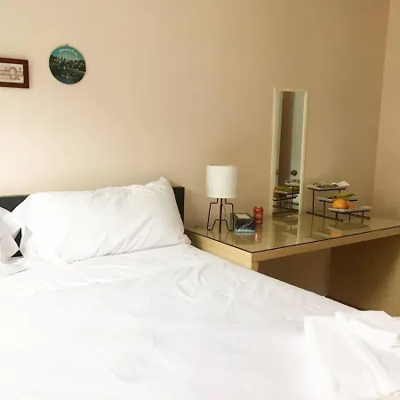 Freeda'S Place-2