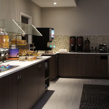 Residence Inn By Marriott Toronto Airport-3