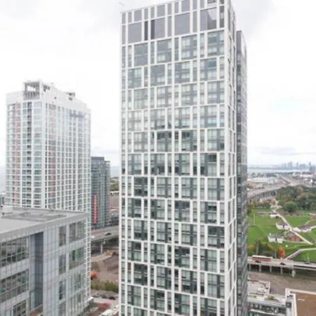 N2N Suites - Downtown Lake & City View Apartments-2