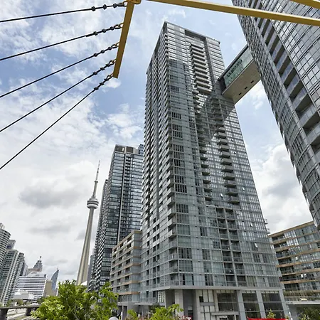 N2N Suites - Downtown Lake & City View Apartments-3